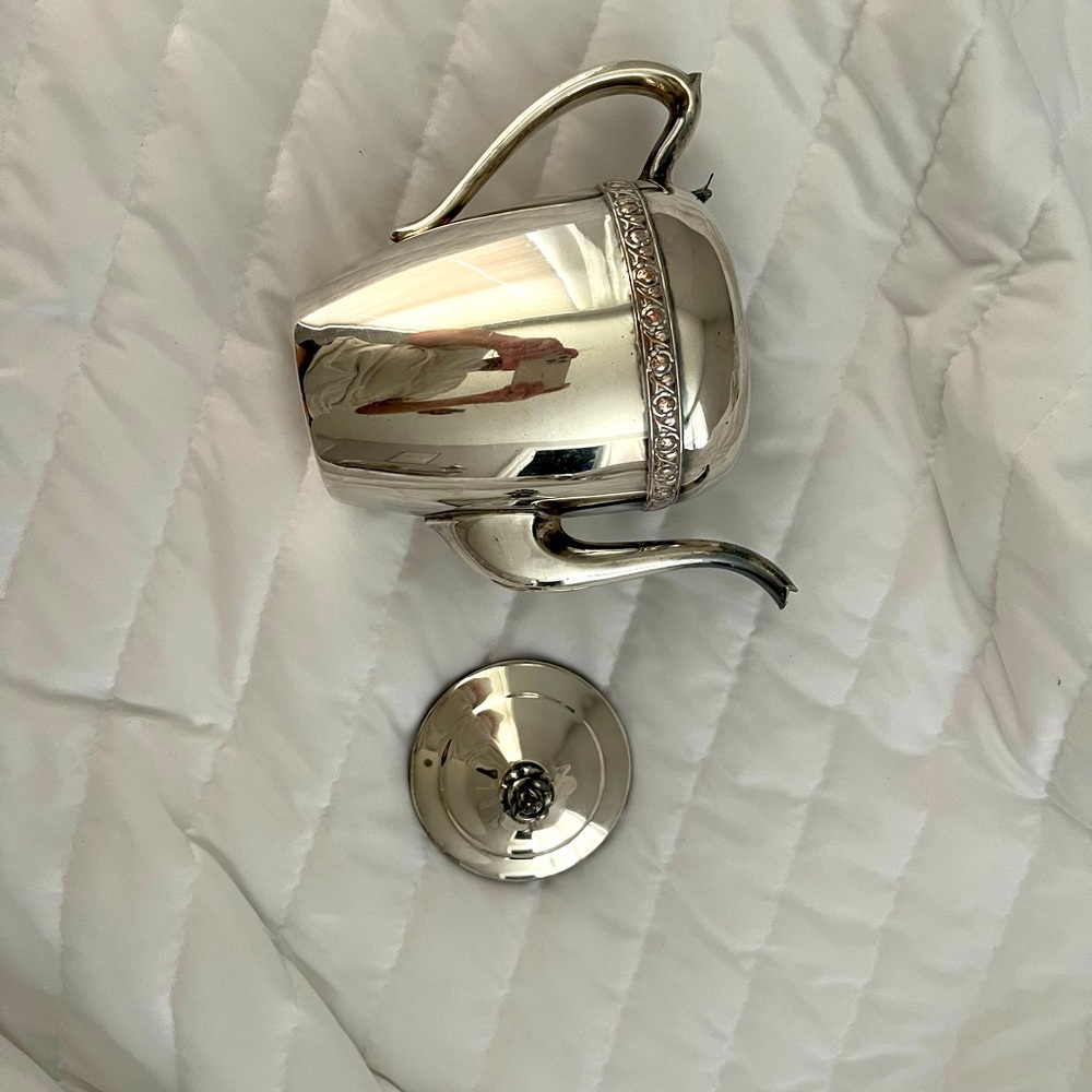 Silver plate tea pot